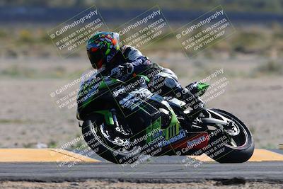 media/Apr-06-2024-CVMA (Sat) [[e845d64083]]/Race 13 Amateur Supersport Open (Holeshot Race)/
